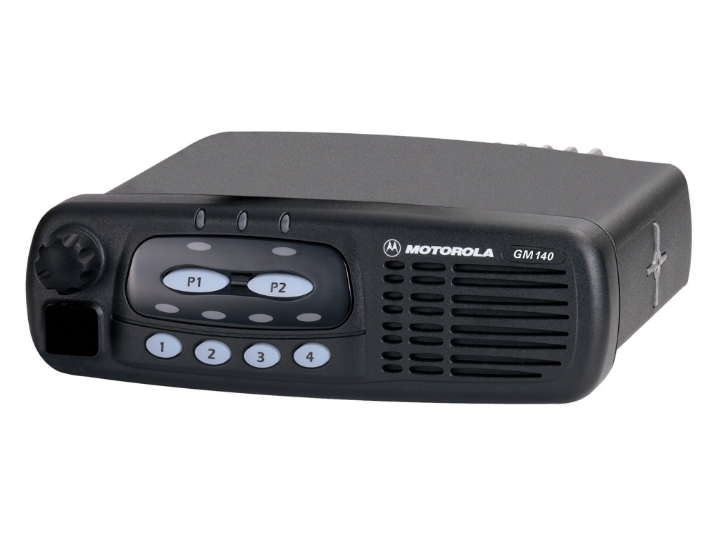 Motorola GM 140 мобильная радиостанция